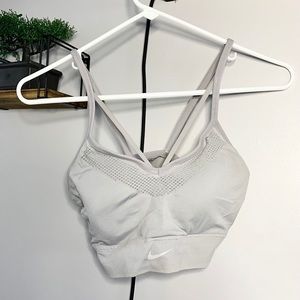 Nike - Light Support Sport Bra Grey